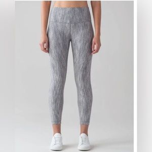 LULULEMON Wunder Under Hi-Rise 7/8 Tight 25" Arrow Jacquard Gray Size 4